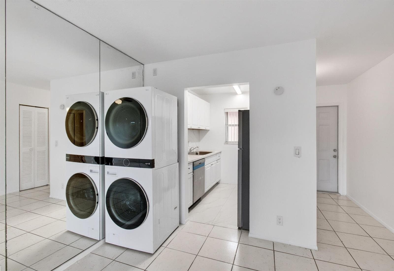Brand New Washer & Dryer