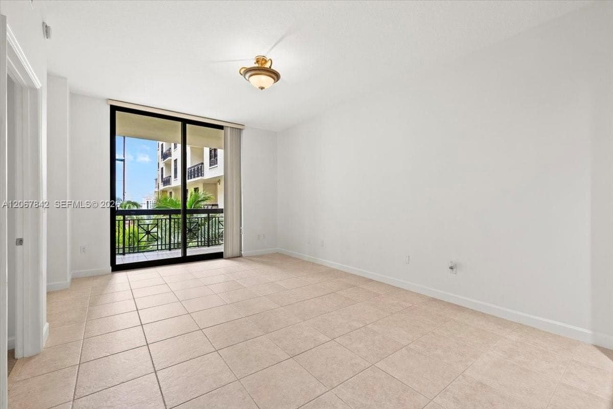 ONE CITY PLAZA · #1021 in West Palm Beach - Photo 9
