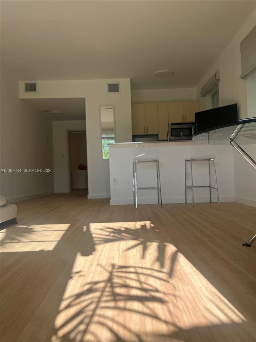 THE WATERCLUB CONDO · #102 in Miami Beach - Photo 9