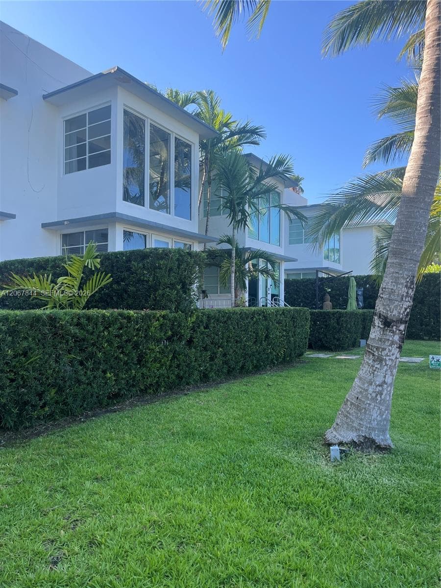THE WATERCLUB CONDO · #102 in Miami Beach - Photo 29