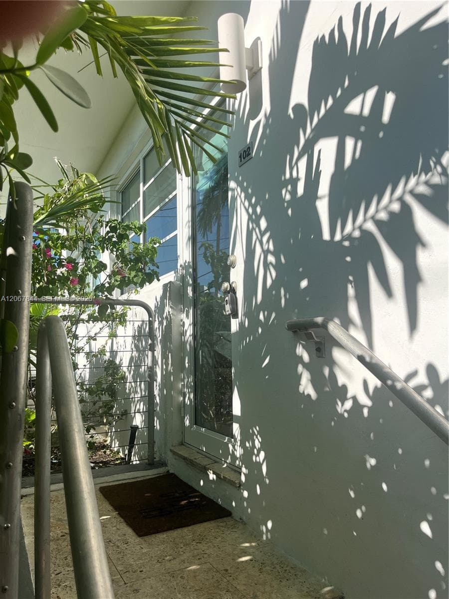 THE WATERCLUB CONDO · #102 in Miami Beach - Photo 4