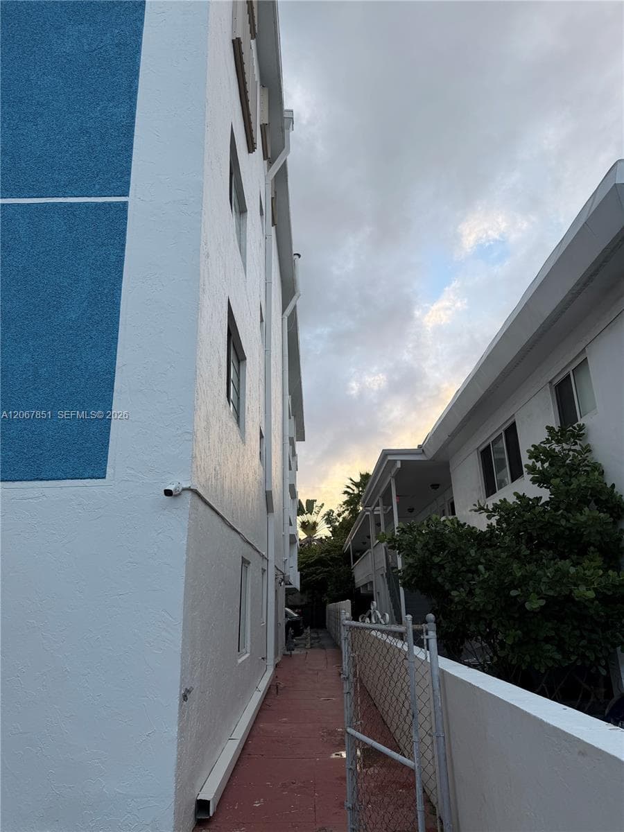 MICHIGAN WEST CONDO · #405 in Miami Beach - Photo 3