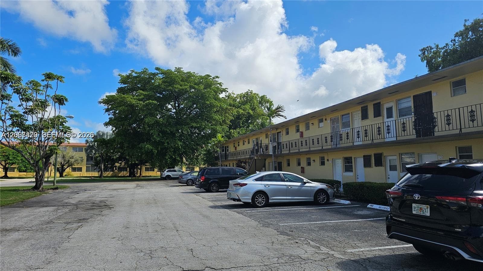 BISC LAKE GARDENS CONDO N · #N214 in Aventura - Photo 8