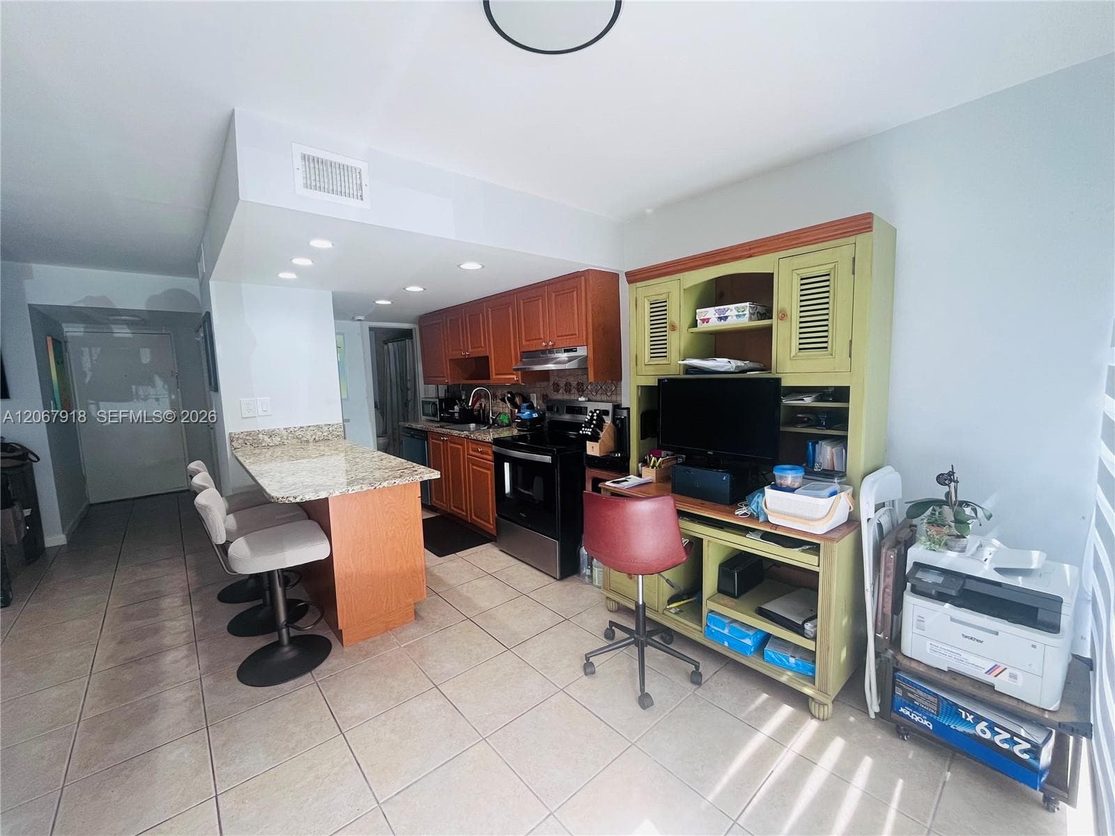 / kitchen
