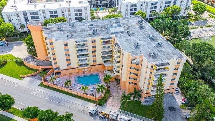 MARBELLA TOWER CONDO · #301 in Sunny Isles Beach - Photo 22