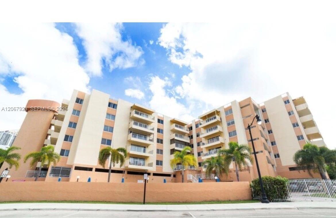 MARBELLA TOWER CONDO · #301 in Sunny Isles Beach - Photo 24