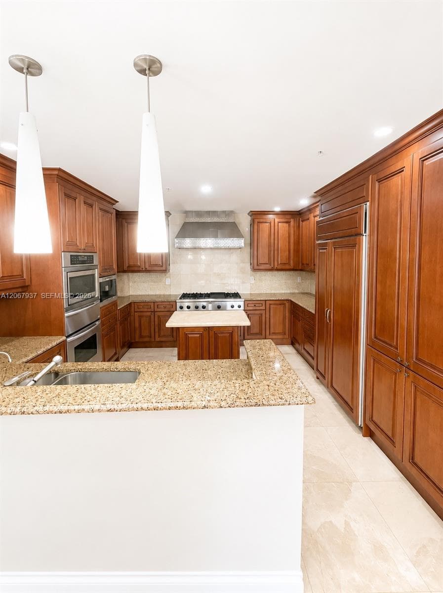 3501 N Ocean Dr #V1 photo 2