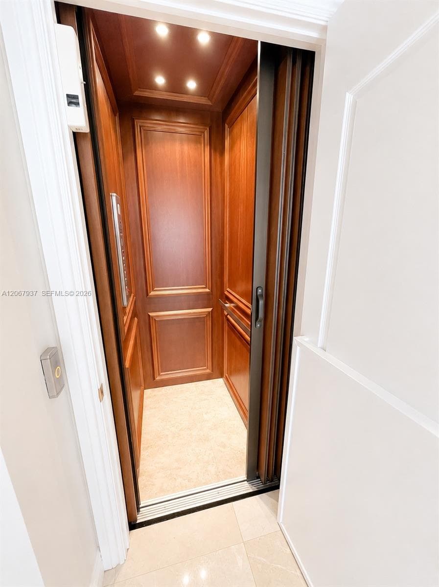 3501 N Ocean Dr #V1 photo 5