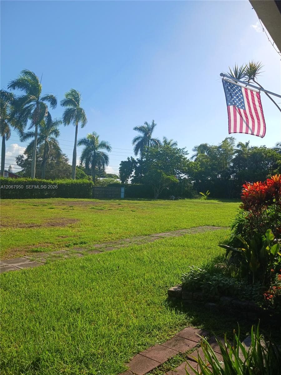 13960 SW 248th St photo 2