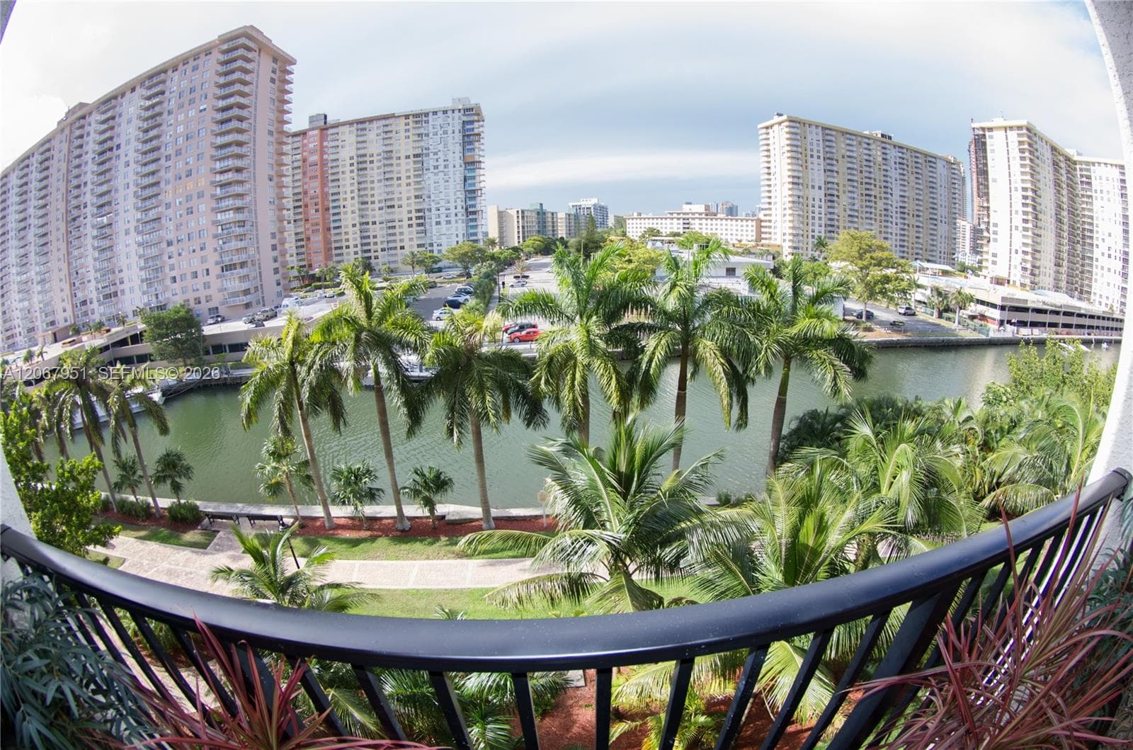 Porto Bellagio · #2512 in Sunny Isles Beach - Photo 23