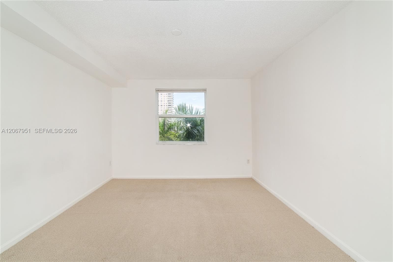 Porto Bellagio · #2512 in Sunny Isles Beach - Photo 13