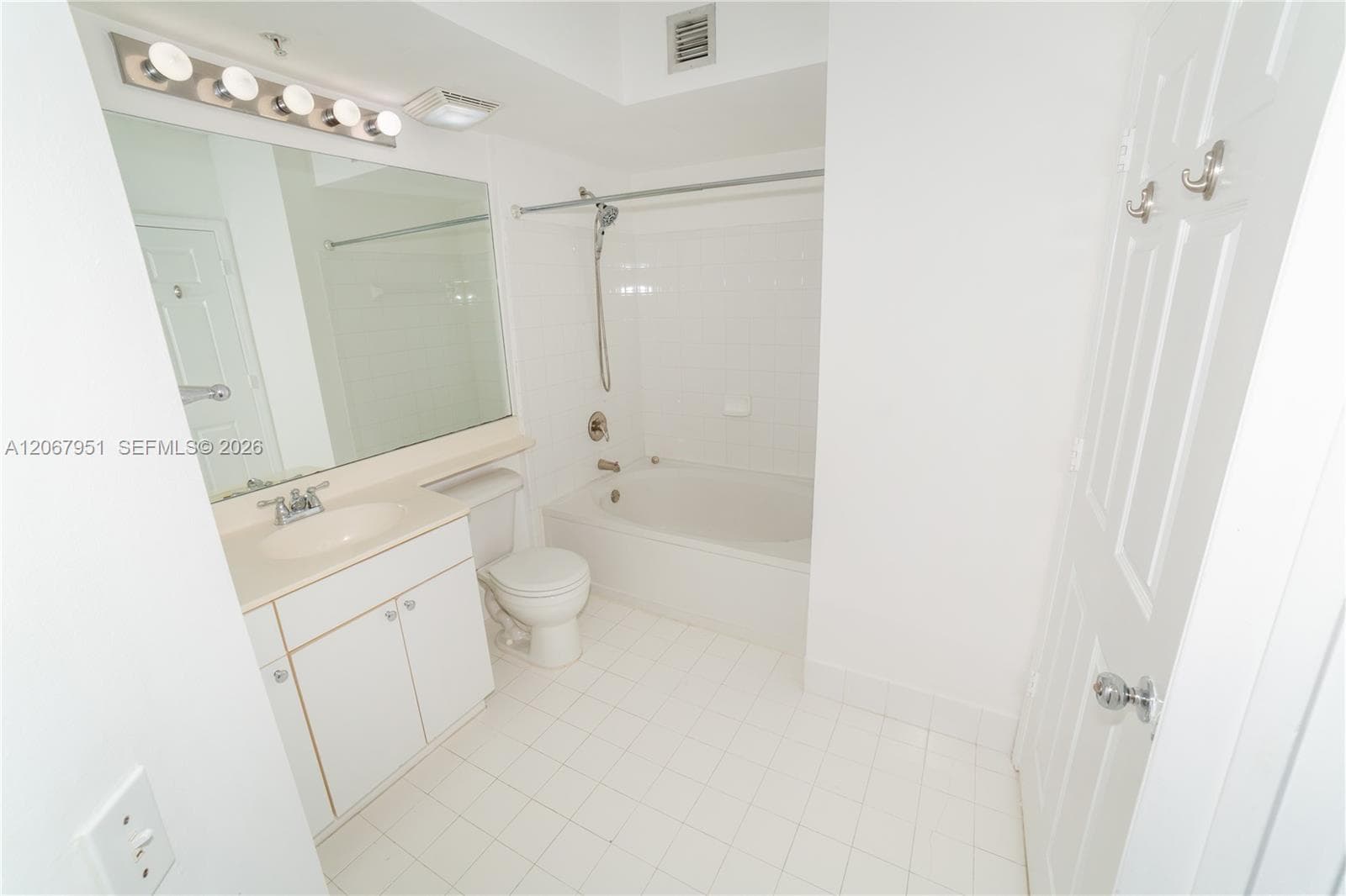 Porto Bellagio · #2512 in Sunny Isles Beach - Photo 22