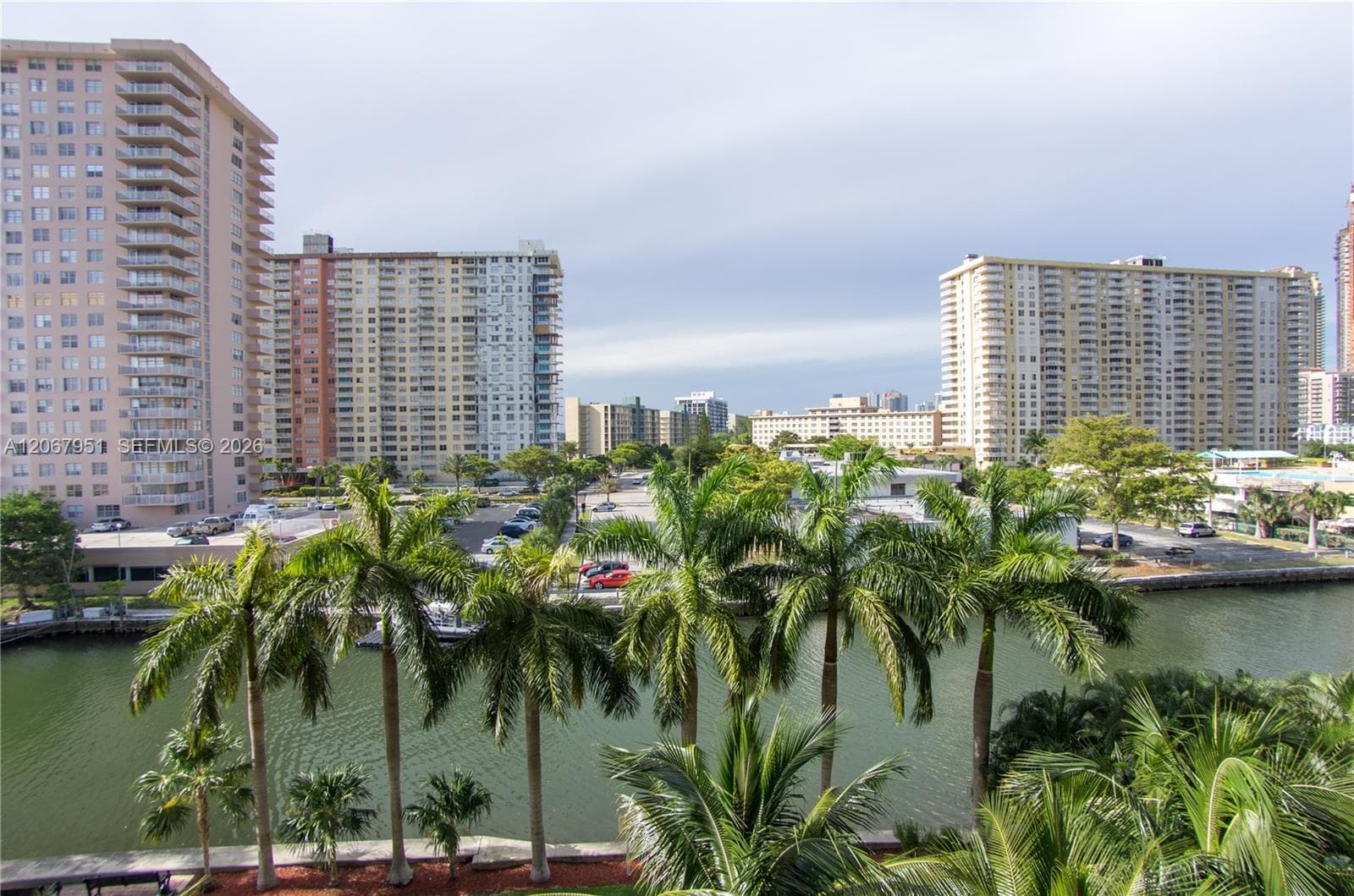 Porto Bellagio · #2512 in Sunny Isles Beach - Photo 28