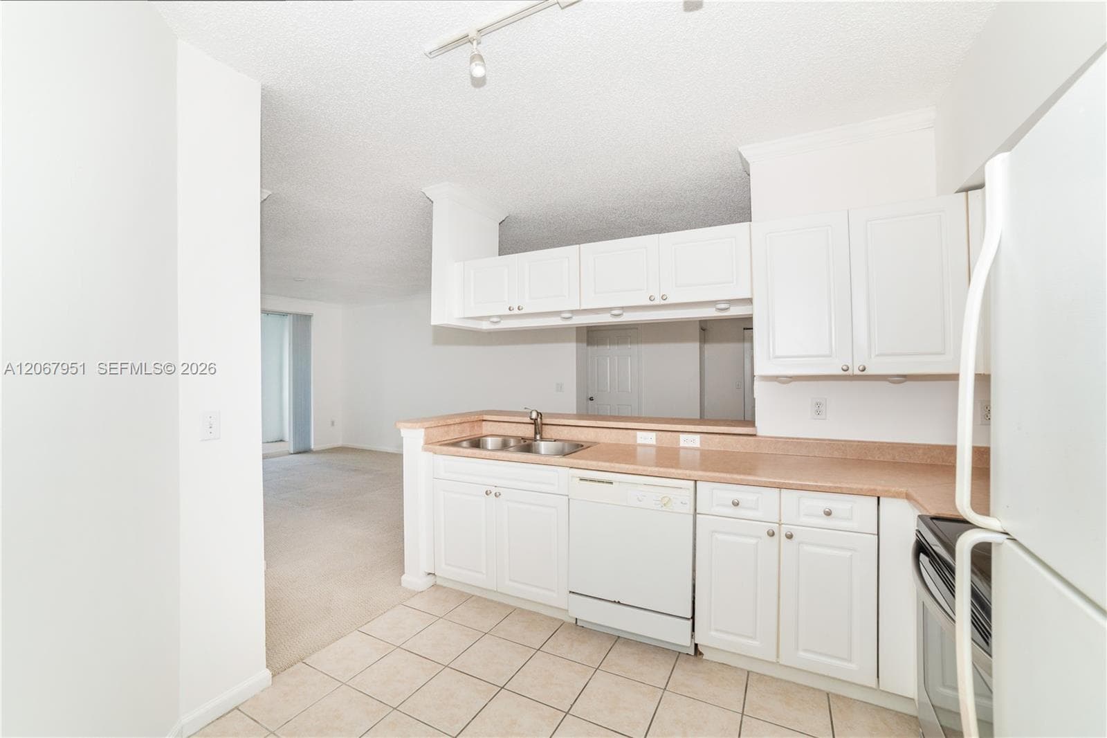 Porto Bellagio · #2512 in Sunny Isles Beach - Photo 4