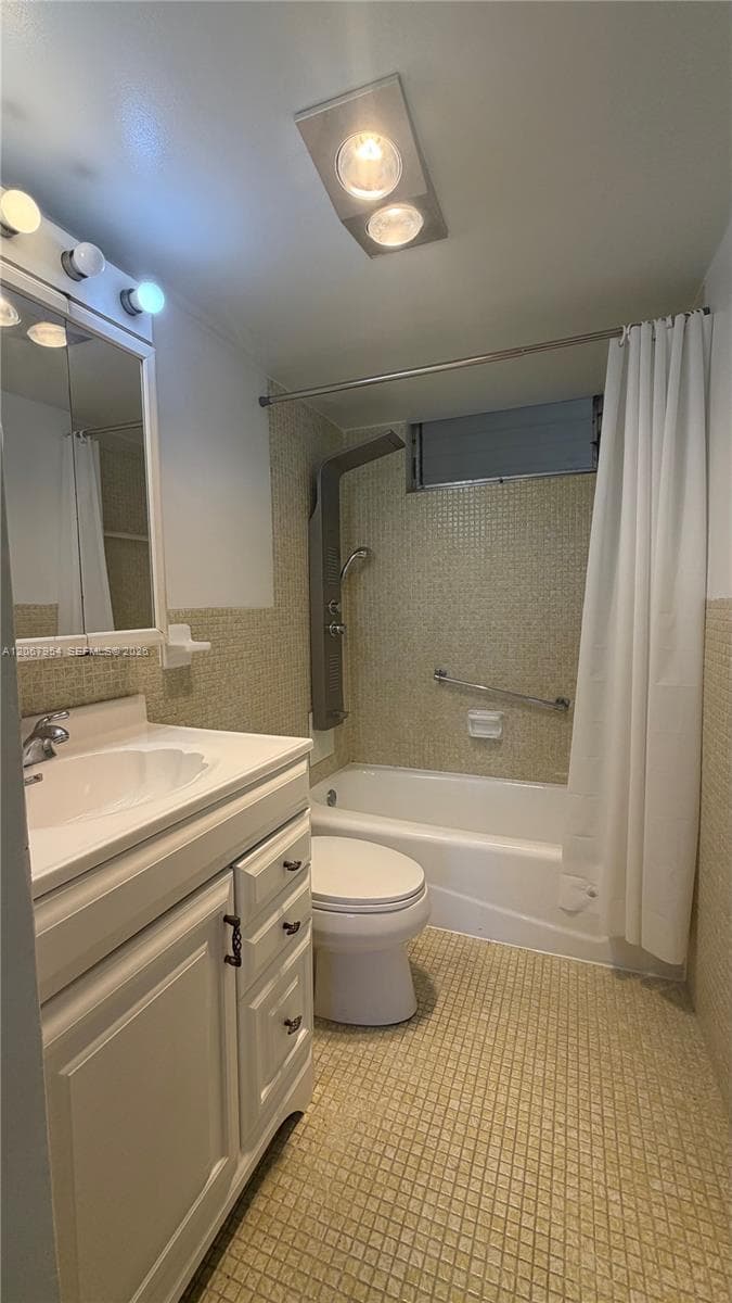 BATHDROOM