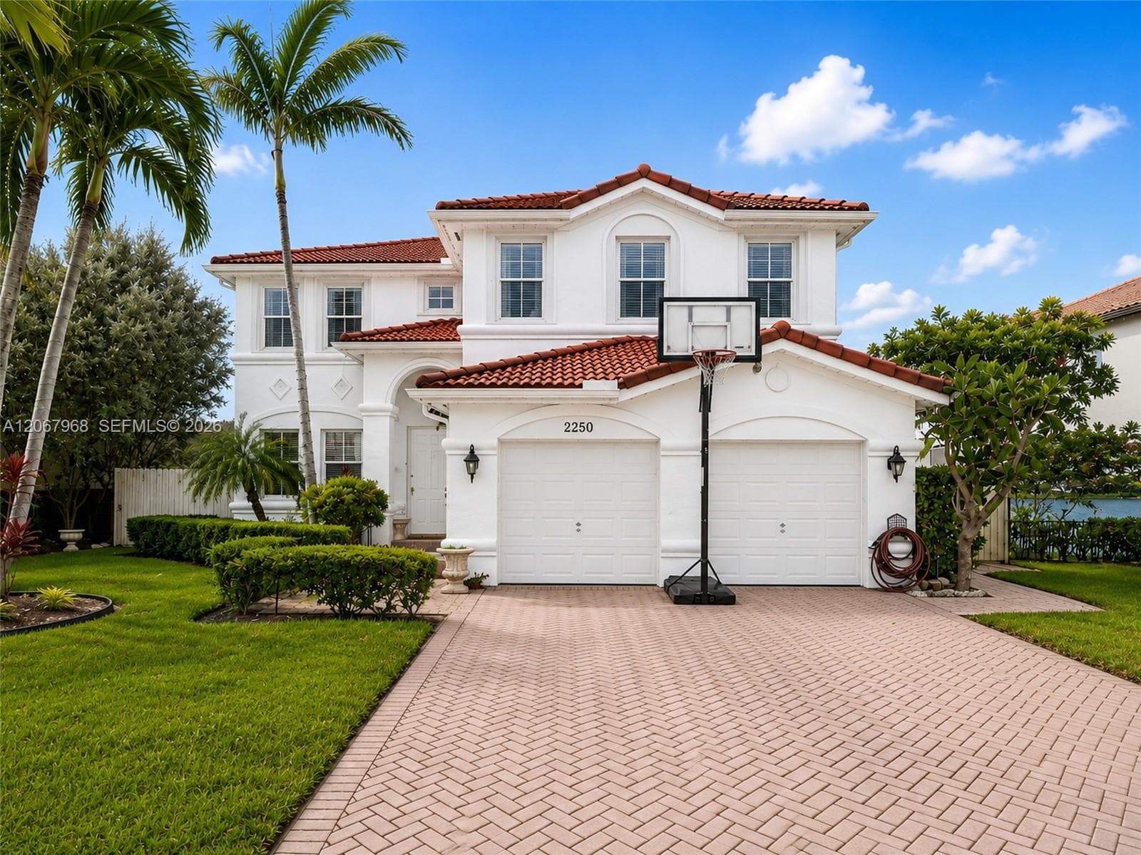 2250 SW 155th Ave photo 2