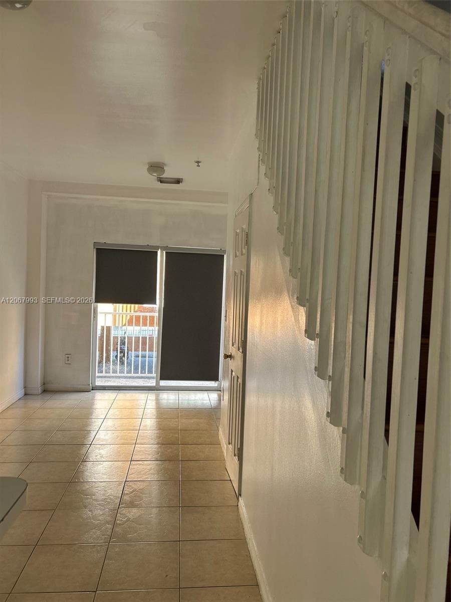 CASTELLO III CONDO · #207 in Miami - Photo 10