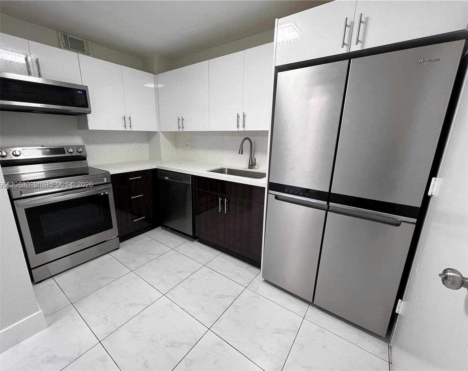 Ocean View Towers Condo · #503 in Hallandale Beach - Photo 7