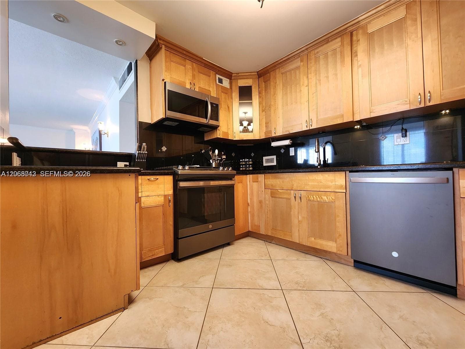 Parker Plaza Estates · #626 in Hallandale Beach - Photo 12