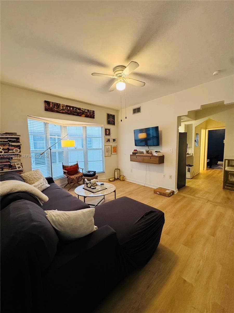 THE CHELSEA CONDO DESC · #203 in Miami Beach - Photo 2