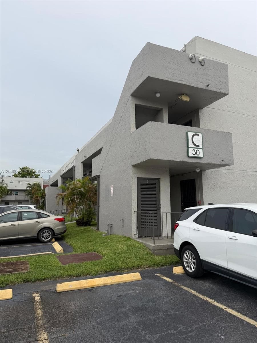 PARK EAST CONDO · #C223 in Miami - Photo 1