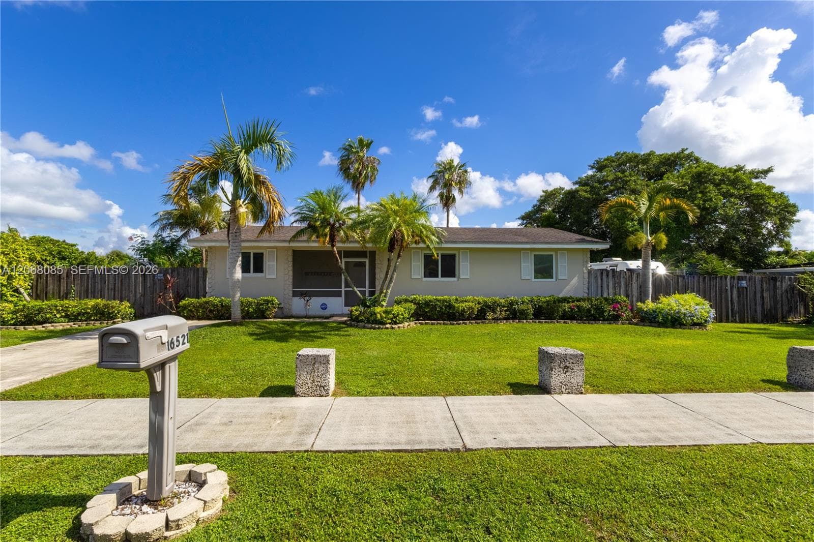 16521 SW 294th Ter photo 1