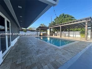 6202 SW 107th Ave photo 1