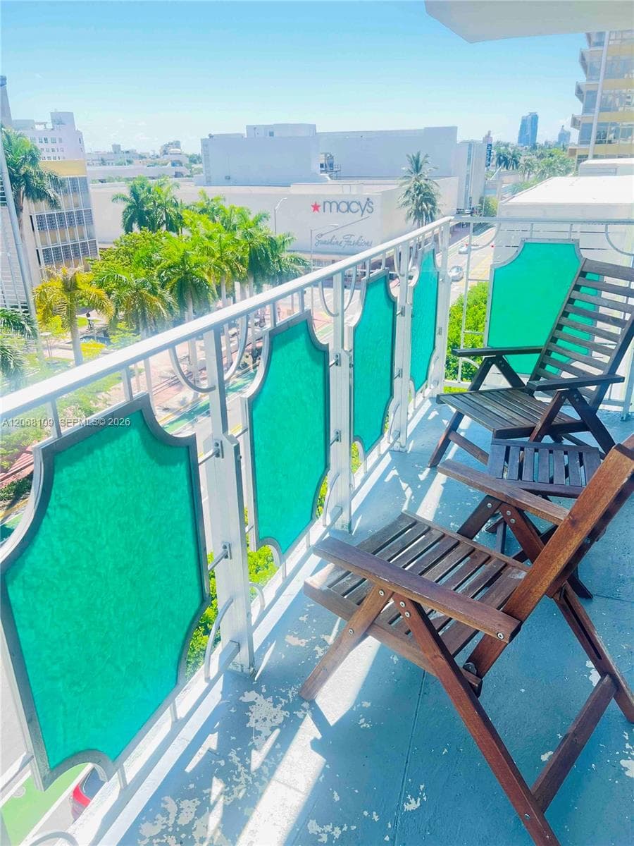 THE MERIDIAN CONDO · #701 in Miami Beach - Photo 28