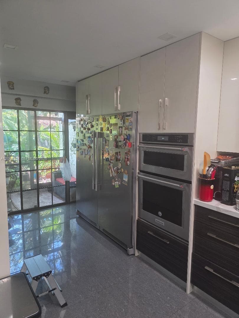 1443 Amanda St photo 4