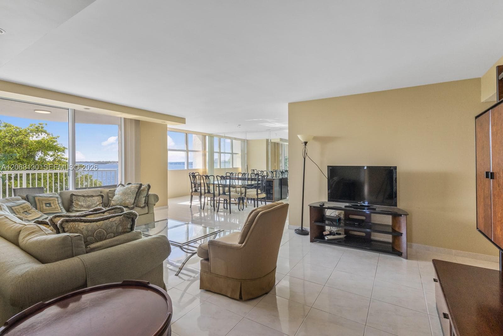BAYSHORE PLACE CONDO · #601A in Miami - Photo 2