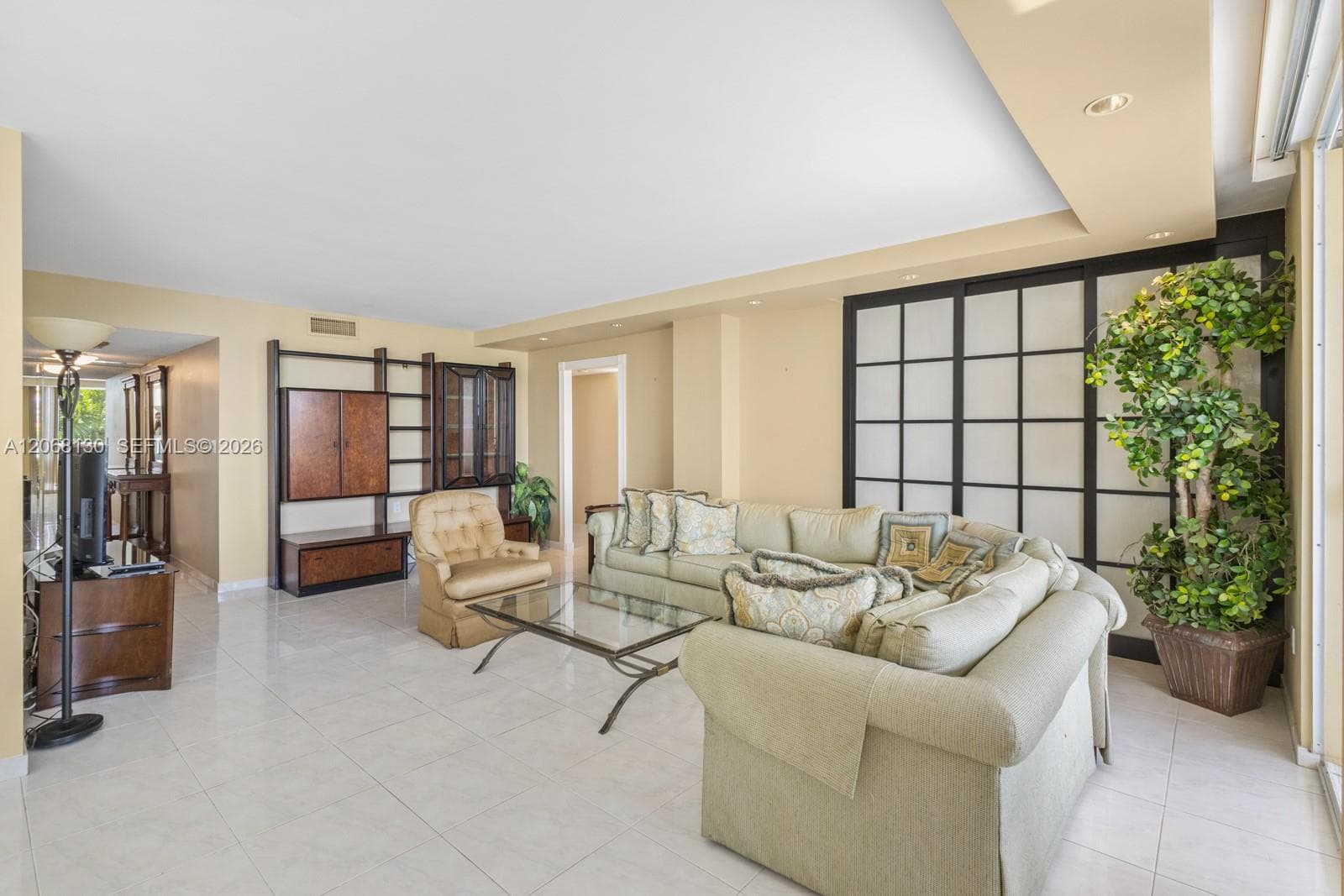 BAYSHORE PLACE CONDO · #601A in Miami - Photo 4