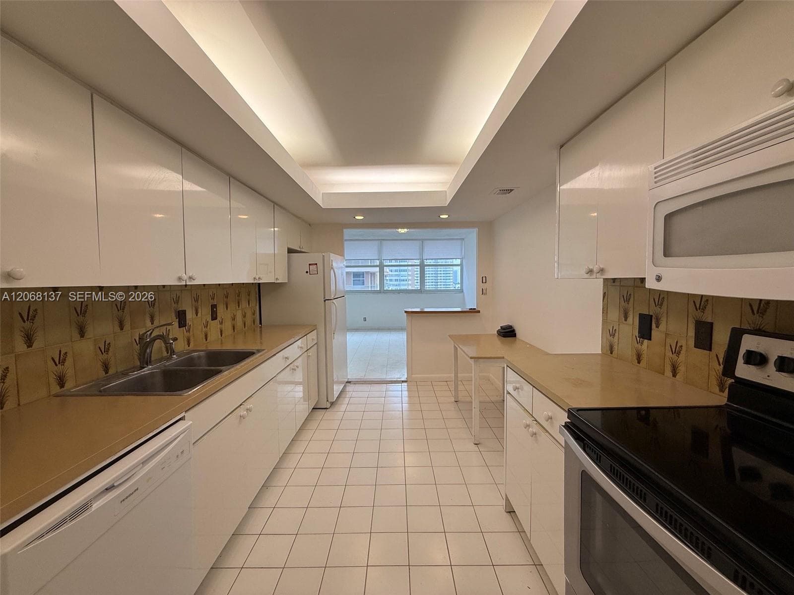 LA MER ESTATES SOUTH COND · #1206 in Hallandale Beach - Photo 14