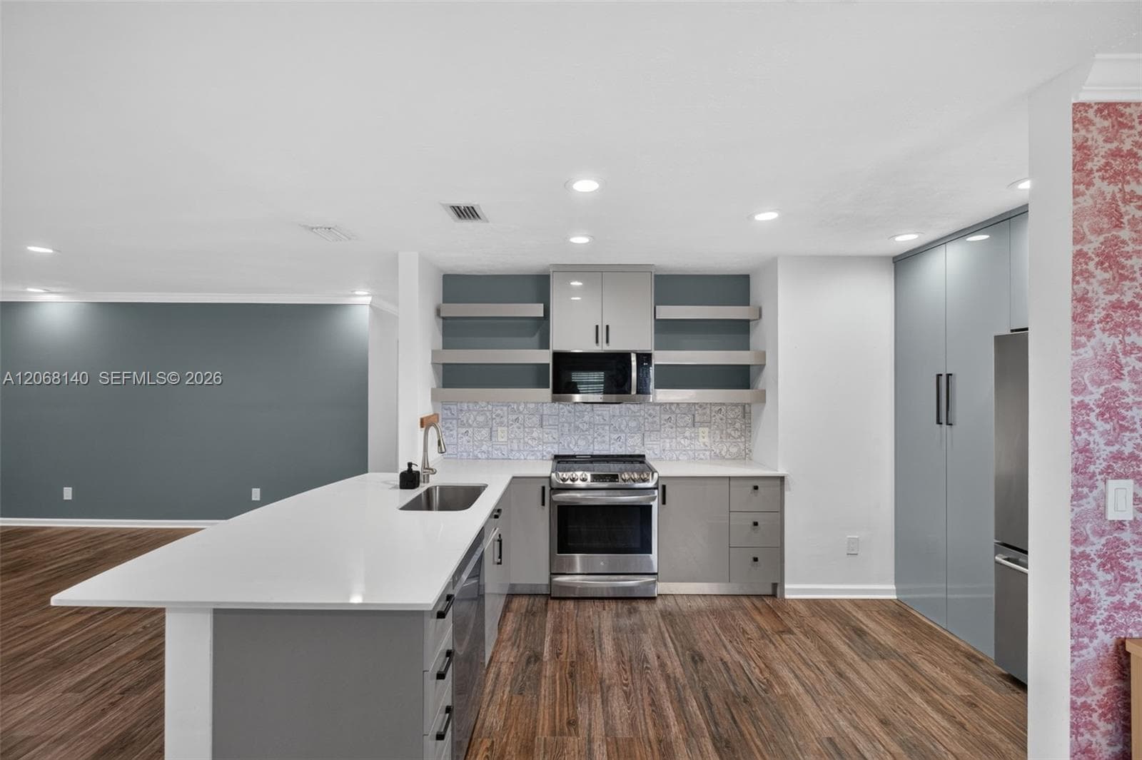 ADMIRAL FARRAGUT CONDO · #301 in Coral Gables - Photo 13
