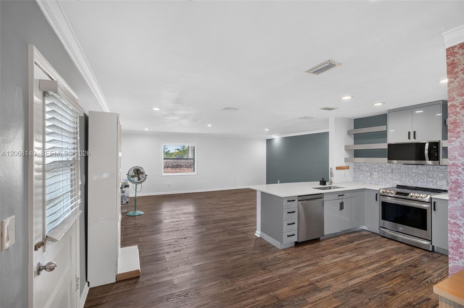 ADMIRAL FARRAGUT CONDO · #301 in Coral Gables - Photo 15