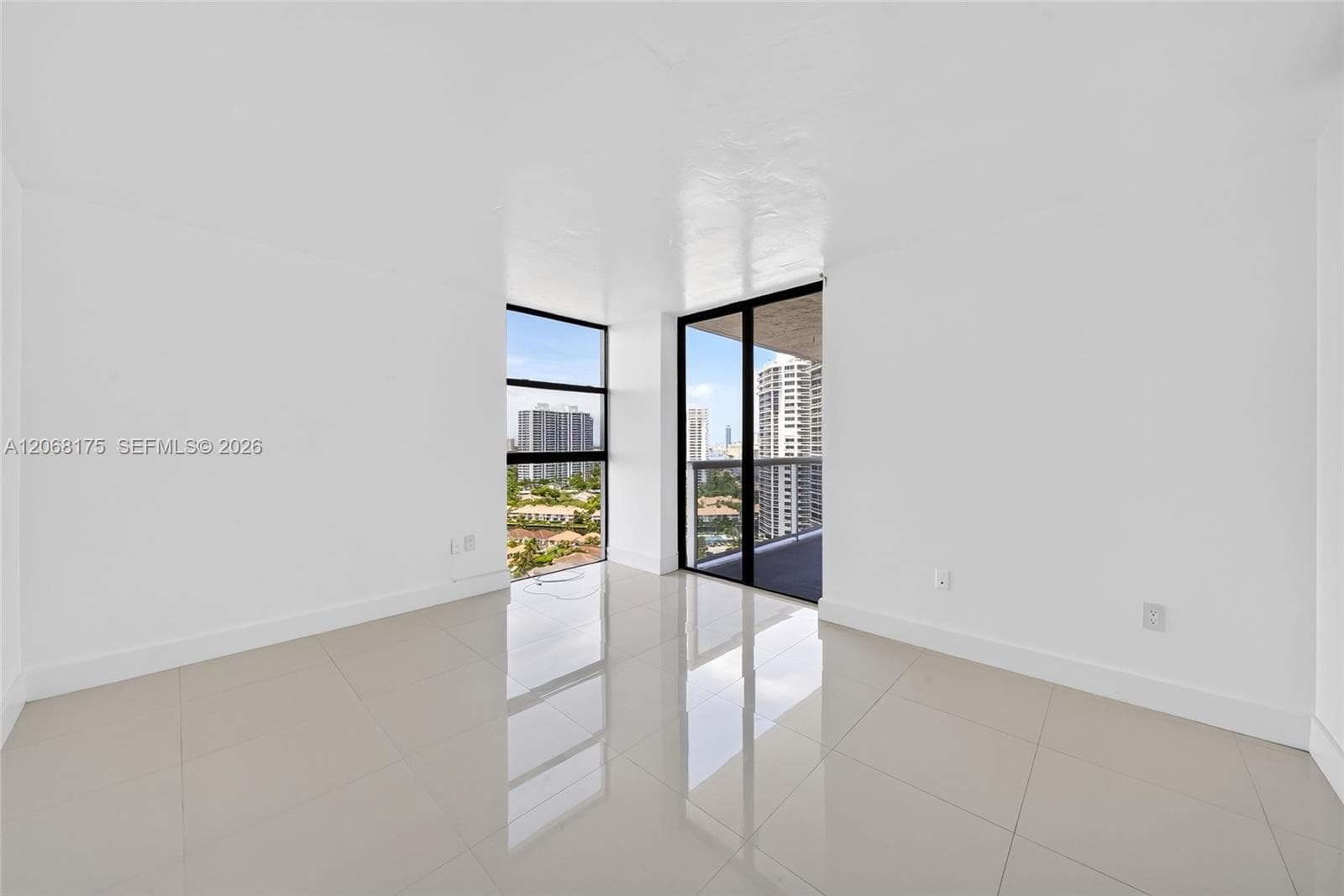 WATERVIEW · #2132 in Aventura - Photo 24