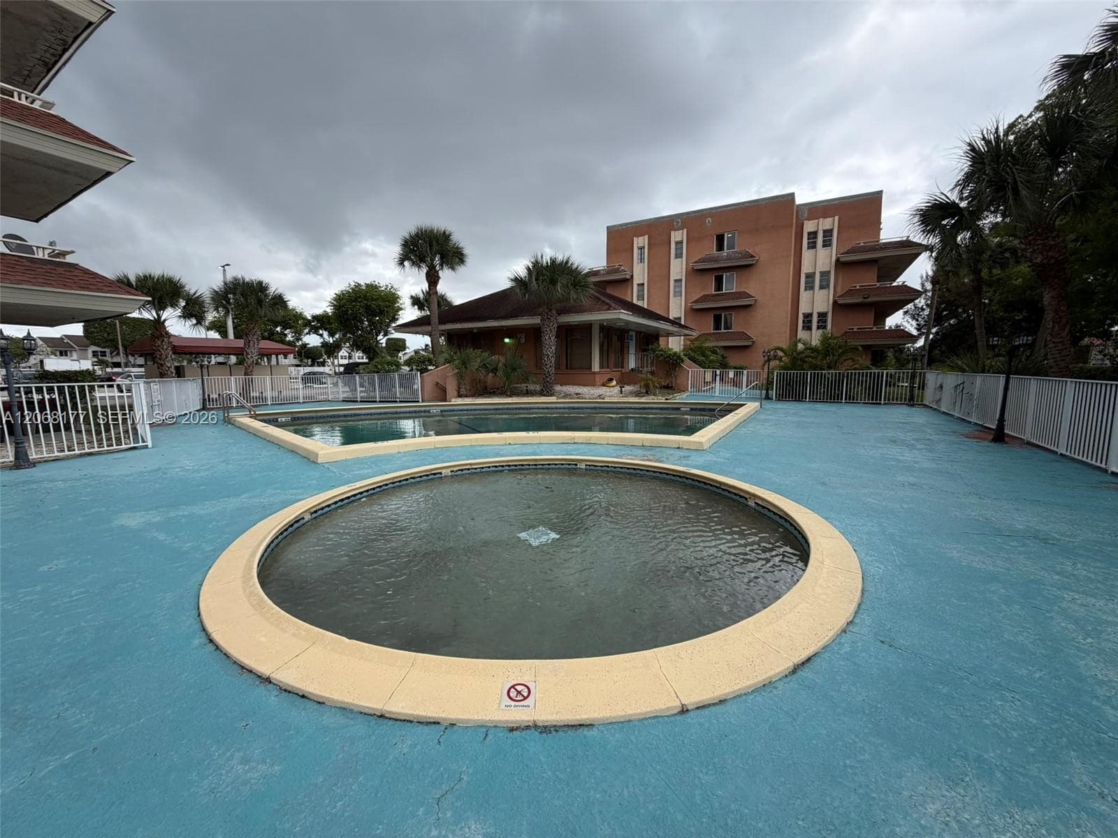 LAKEVIEW GARDENS AT MIAMI · #A2008 in Hialeah - Photo 2