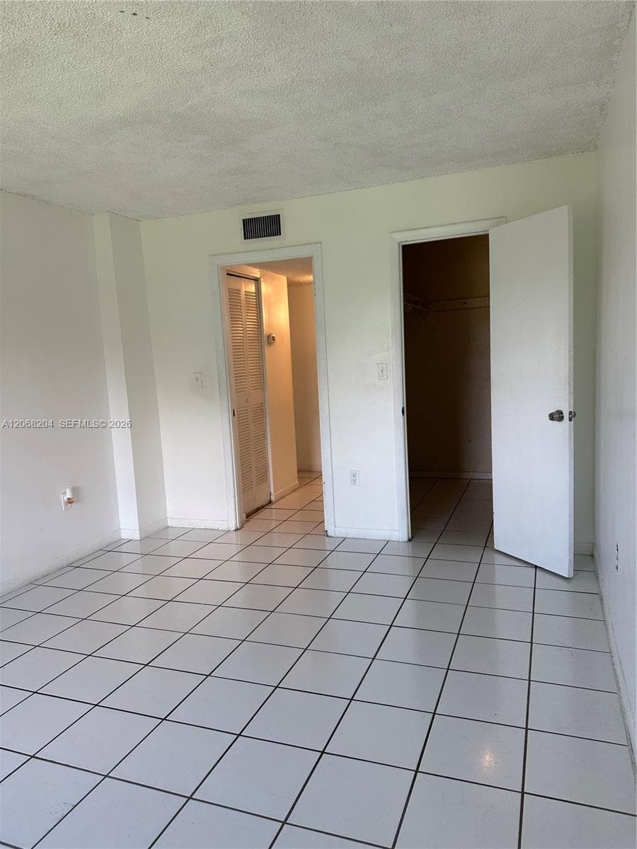 kBedroom closet