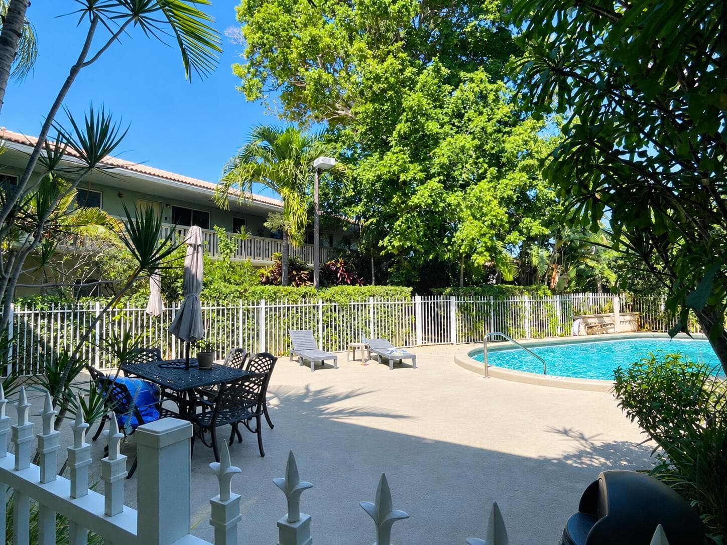 pool 2