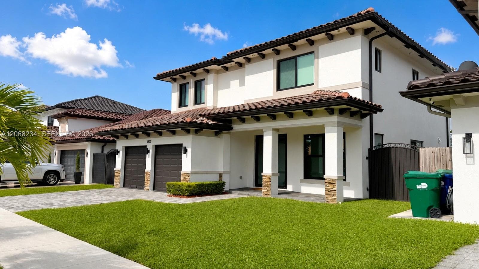 1820 SW 154th Ave photo 3