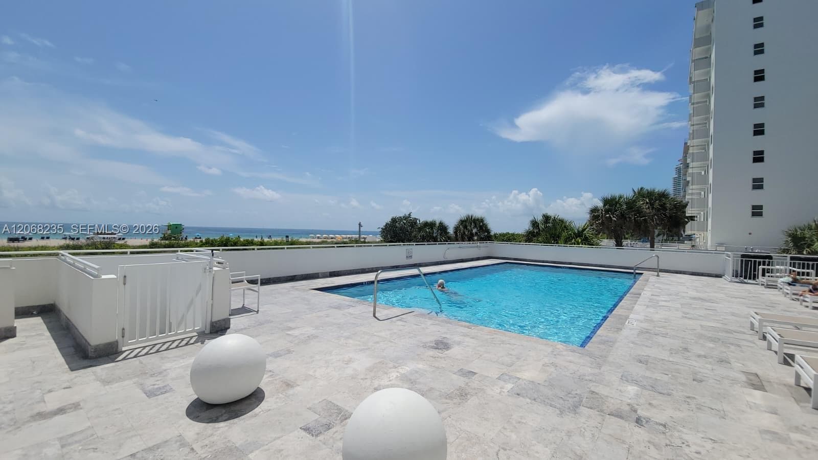 THE PRESIDENTIAL CONDO · #303 in Miami Beach - Photo 15