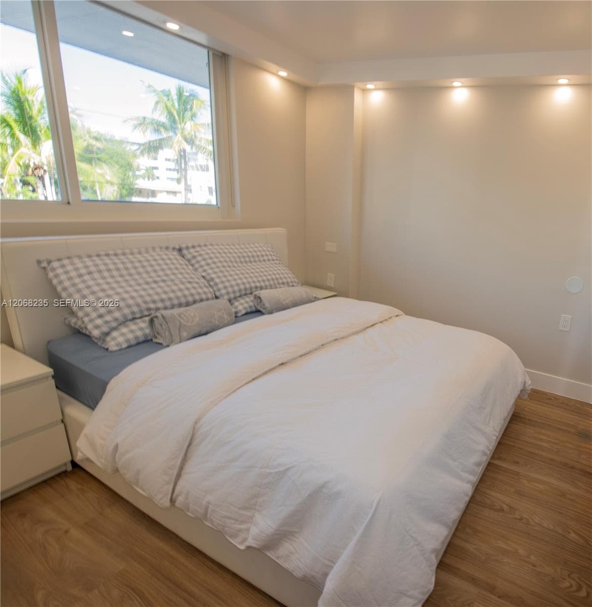 THE PRESIDENTIAL CONDO · #303 in Miami Beach - Photo 8