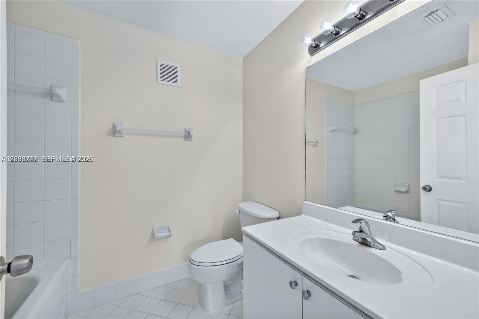 VENETIA GARDENS CONDO · #206 in Homestead - Photo 16