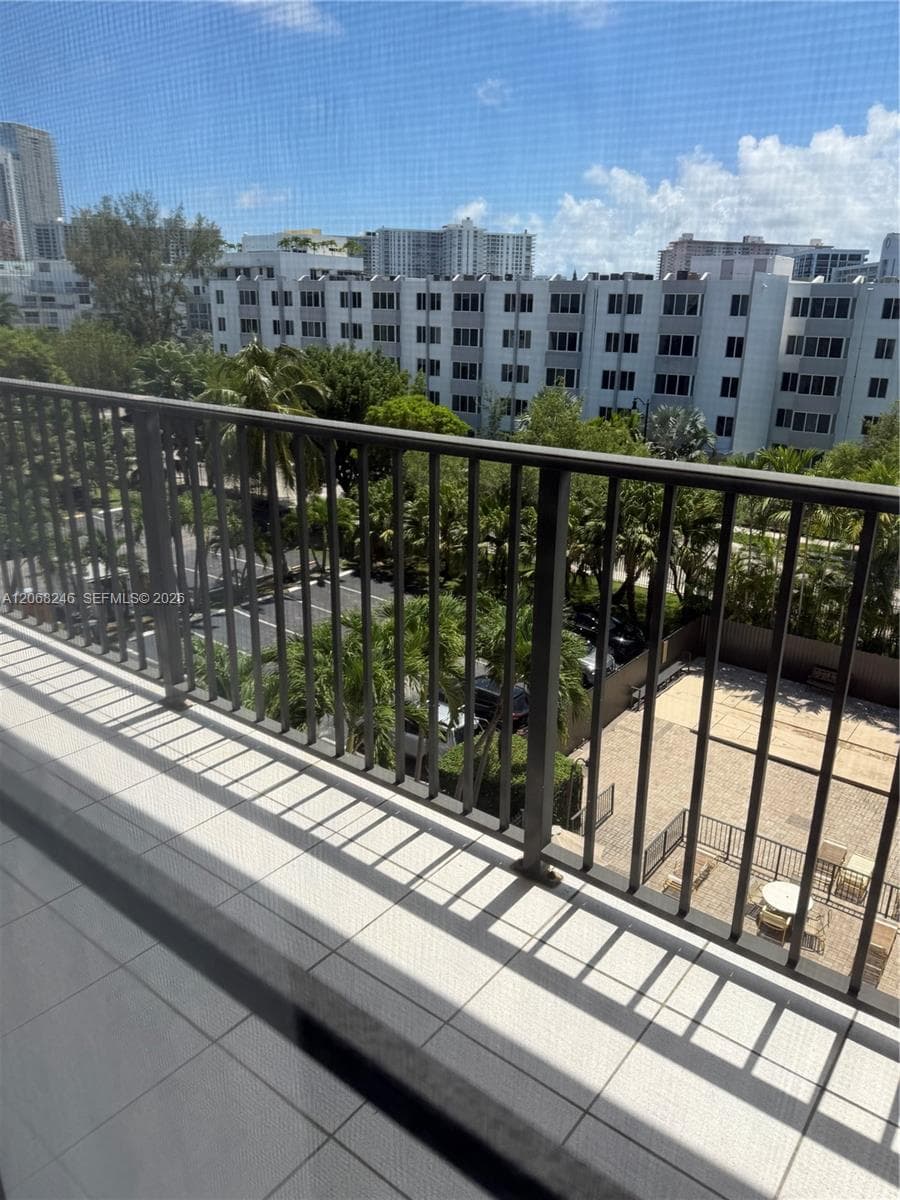 THE ISLES CONDO · #414 in Sunny Isles Beach - Photo 14