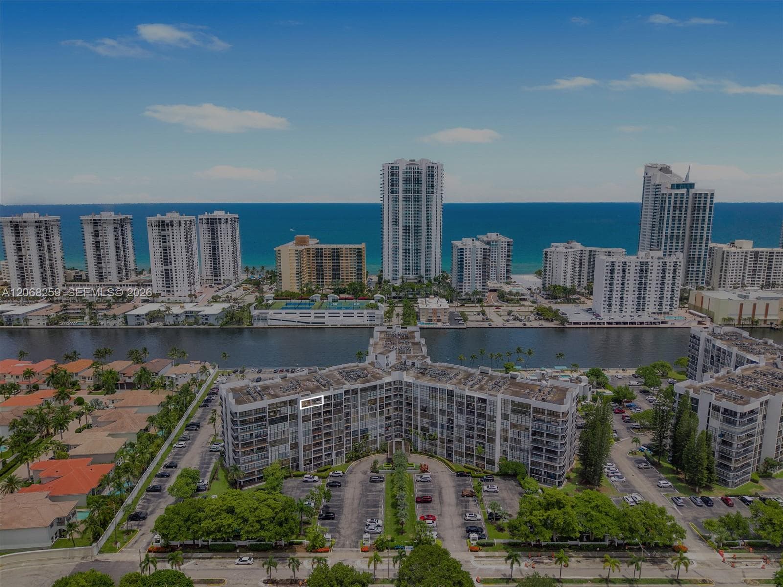 OCEANVIEW PARK CONDO · #1007 in Hallandale Beach - Photo 2