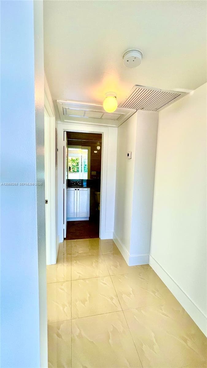 BISCAYNE BCH SUB · #4 in Miami Beach - Photo 14