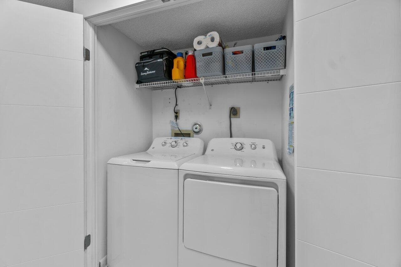 50 Pelican Pointe 205