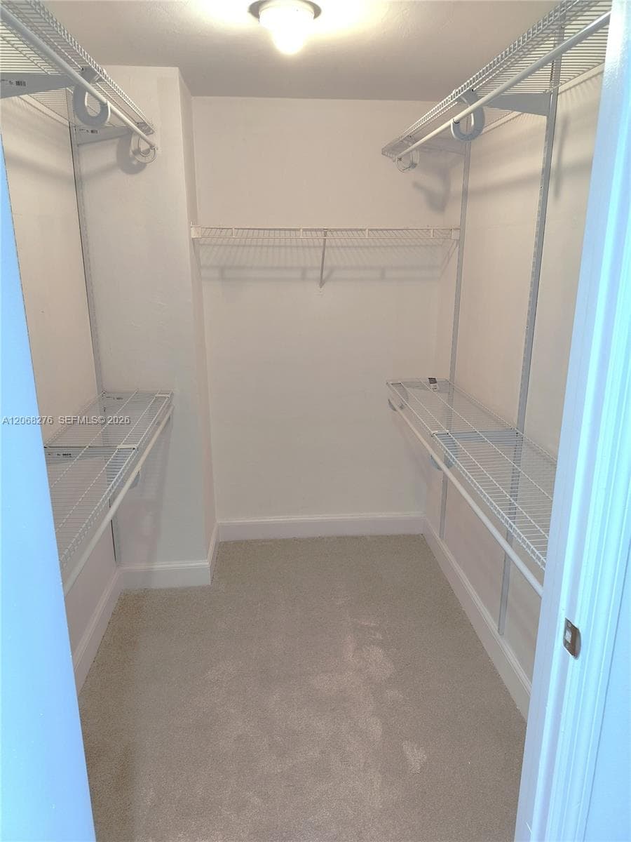151 BISCAYNE · #1006 in North Miami - Photo 15