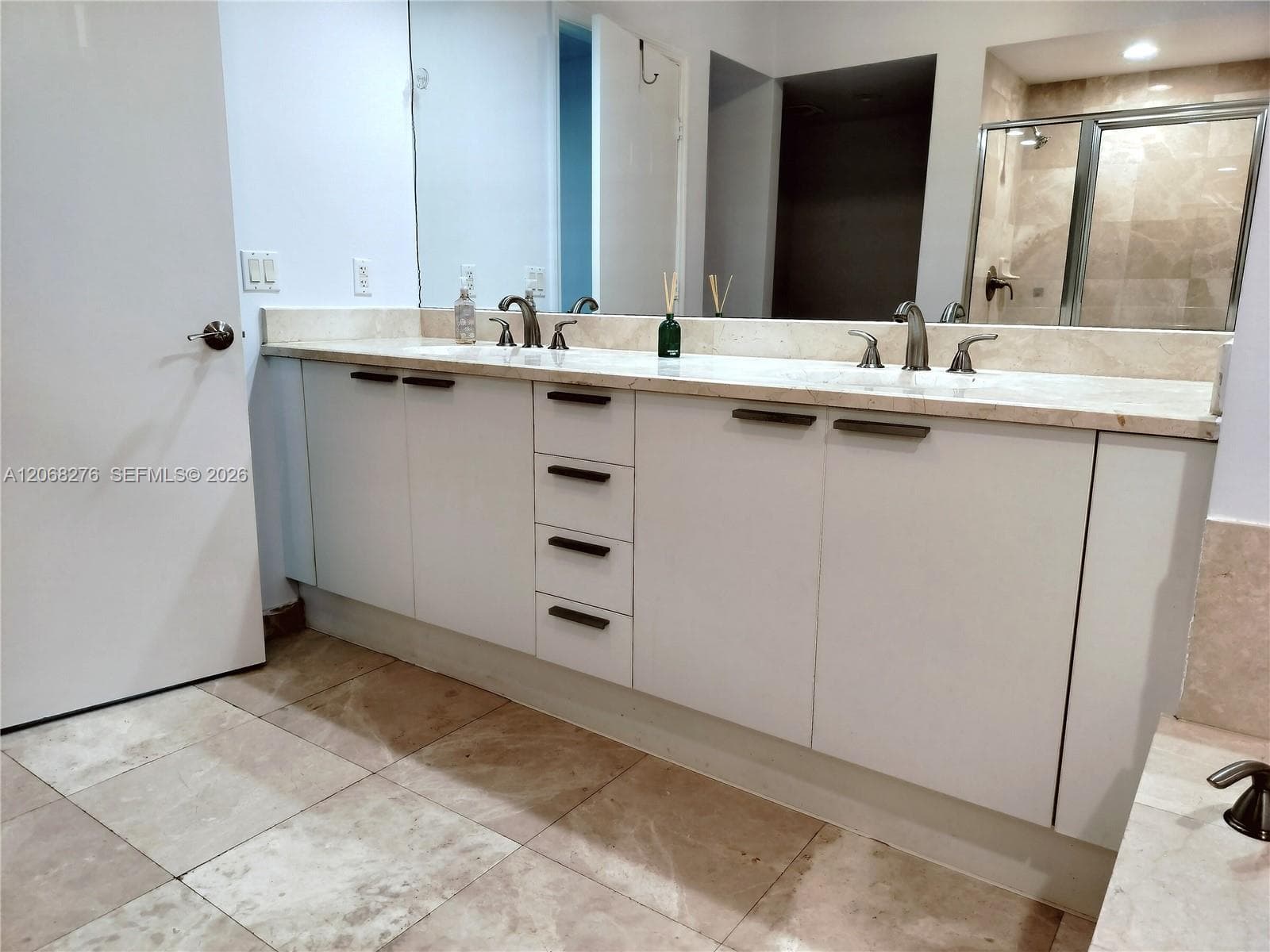 151 BISCAYNE · #1006 in North Miami - Photo 21