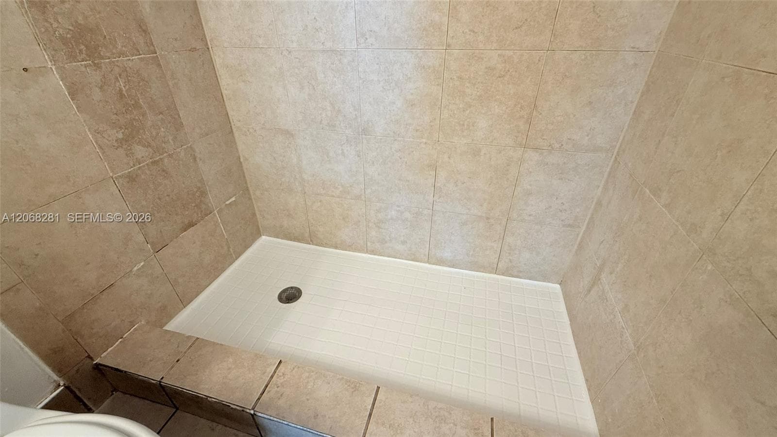 CLEAR LAKE PALMS CONDO · #203 in West Palm Beach - Photo 16