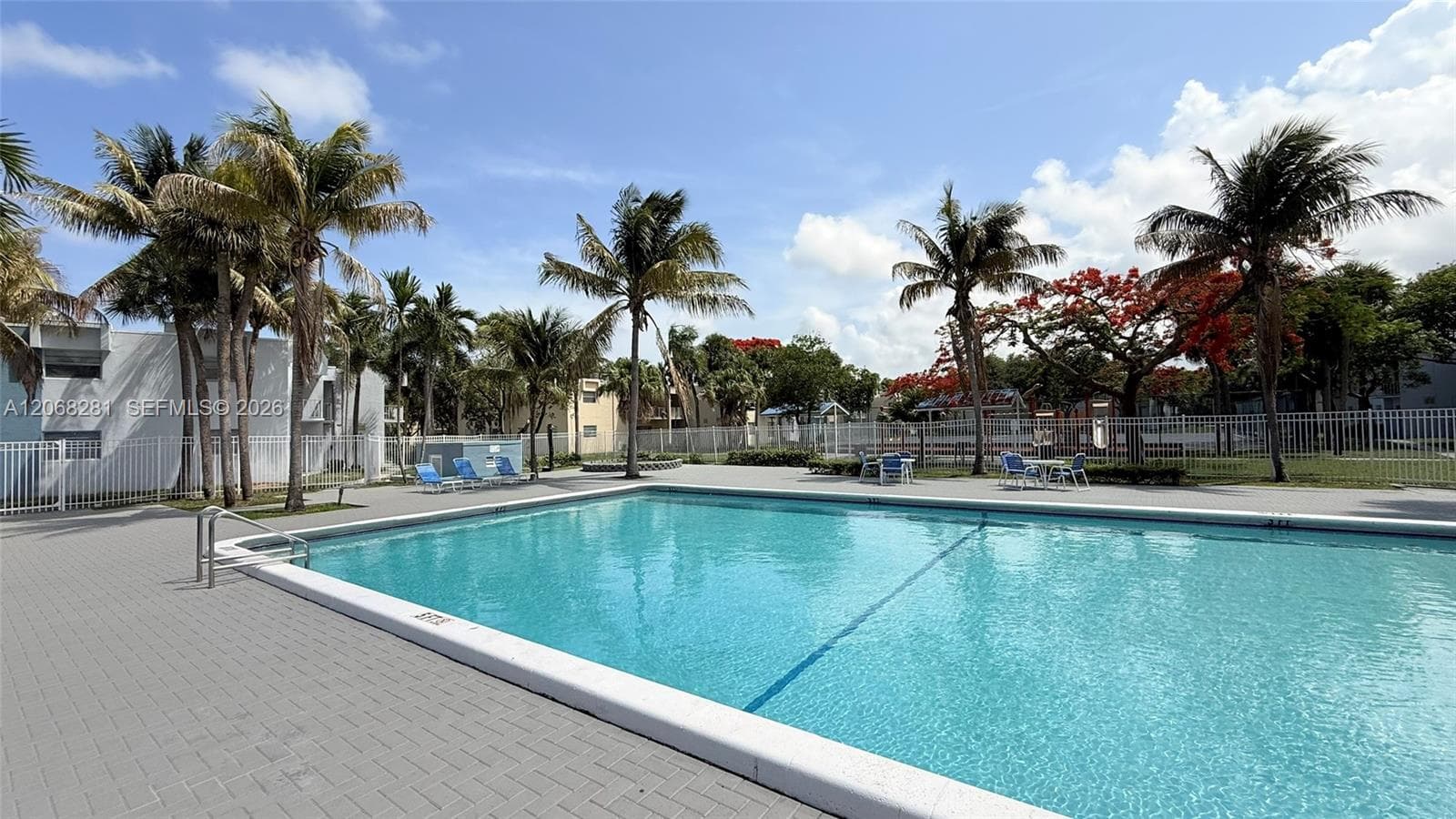 CLEAR LAKE PALMS CONDO · #203 in West Palm Beach - Photo 22